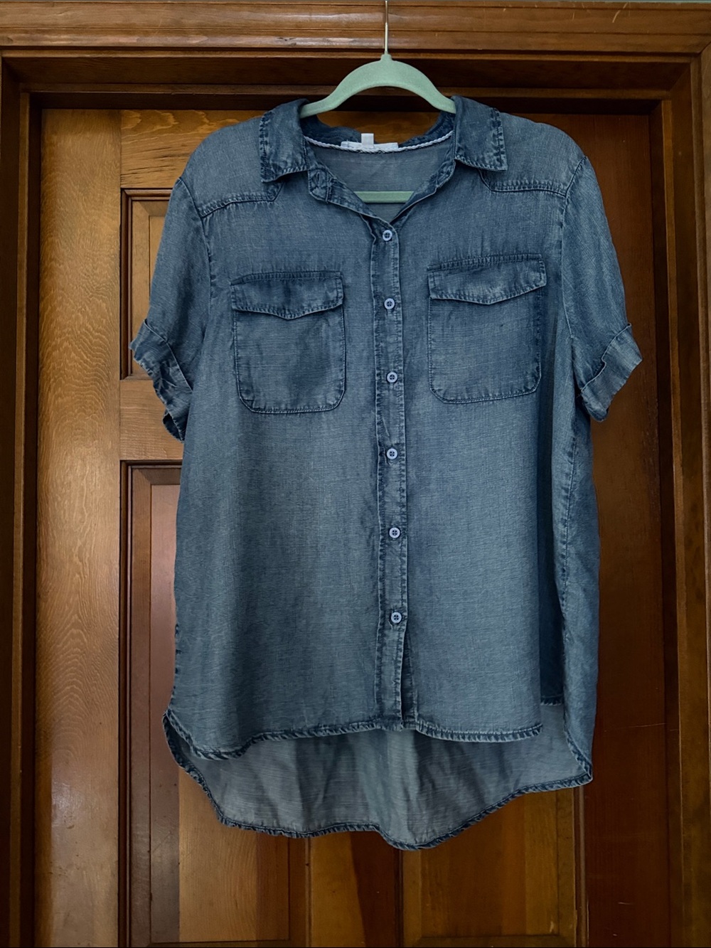 Jane and Delancey Washed Denim Blue Short-Sleeve Button-Down Shirt